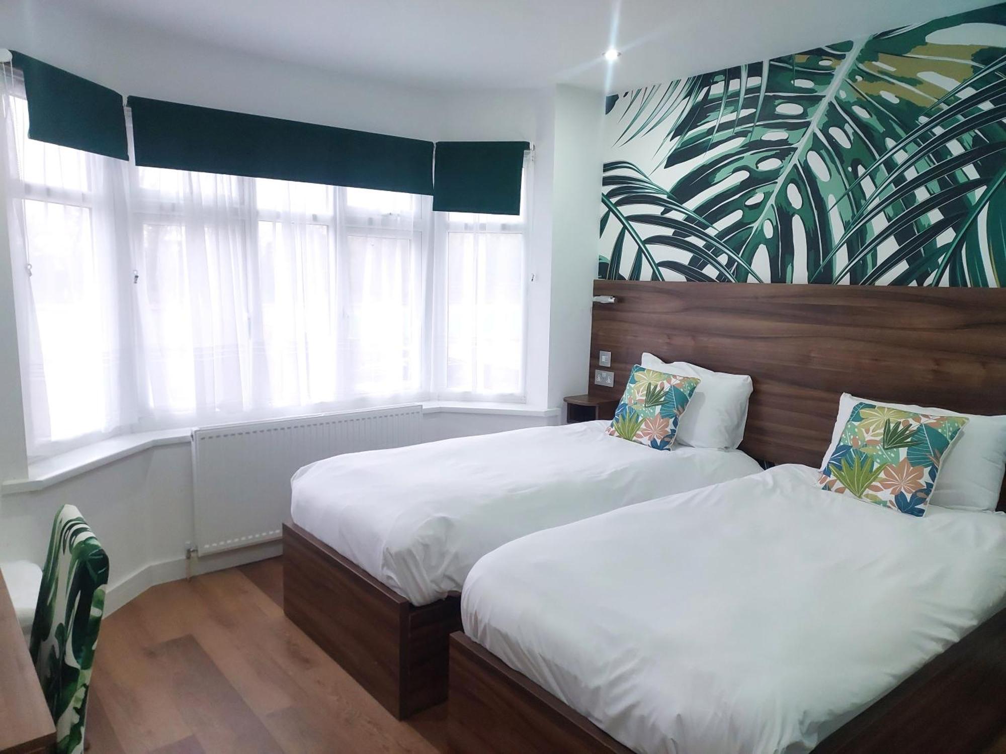 סלאו Heathrow-Windsor Guest House מראה חיצוני תמונה