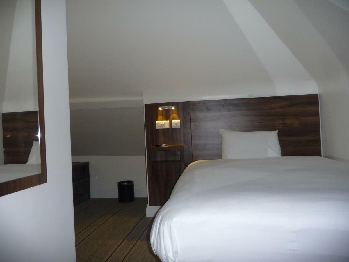 סלאו Heathrow-Windsor Guest House מראה חיצוני תמונה