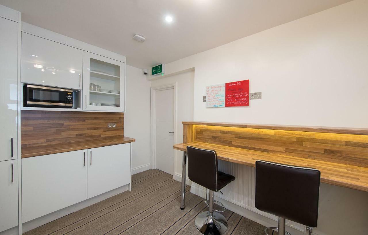 סלאו Heathrow-Windsor Guest House מראה חיצוני תמונה